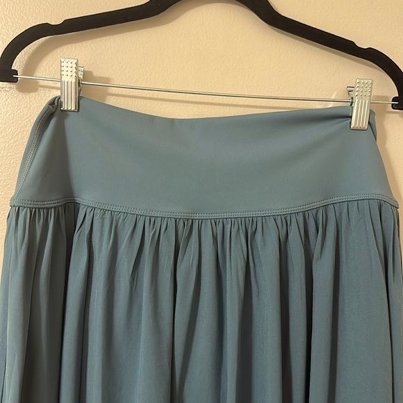 Halara NWT Breezeful High Waisted Flowy Maxi Casual Skirt Sz Medium Stone Blue - Picture 8 of 13
